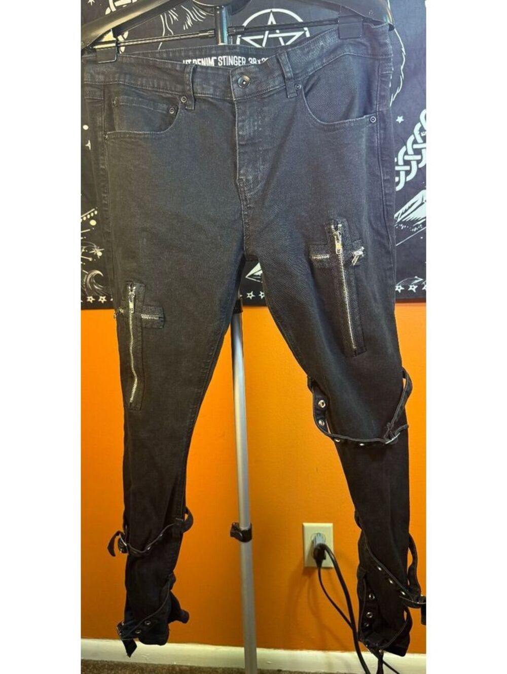Hot Topic sz 38 x 32 Tripp NYC Black Gothic Punk Skinny Jeans straps zippers